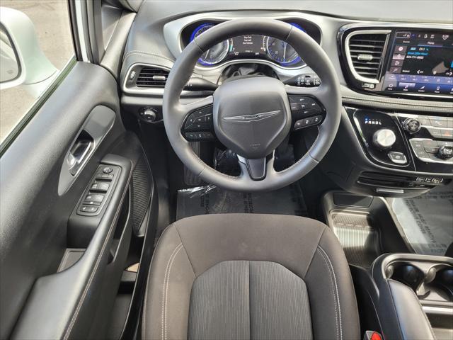 used 2022 Chrysler Pacifica car, priced at $27,792