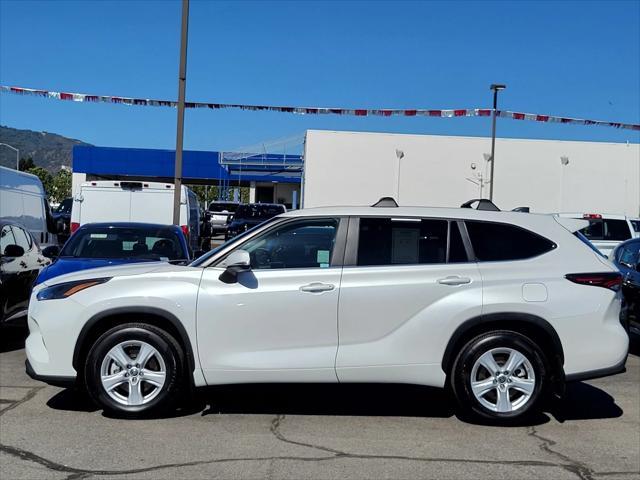 used 2024 Toyota Highlander car, priced at $39,994