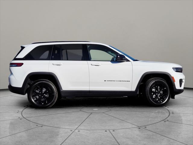 new 2025 Jeep Grand Cherokee car, priced at $43,288