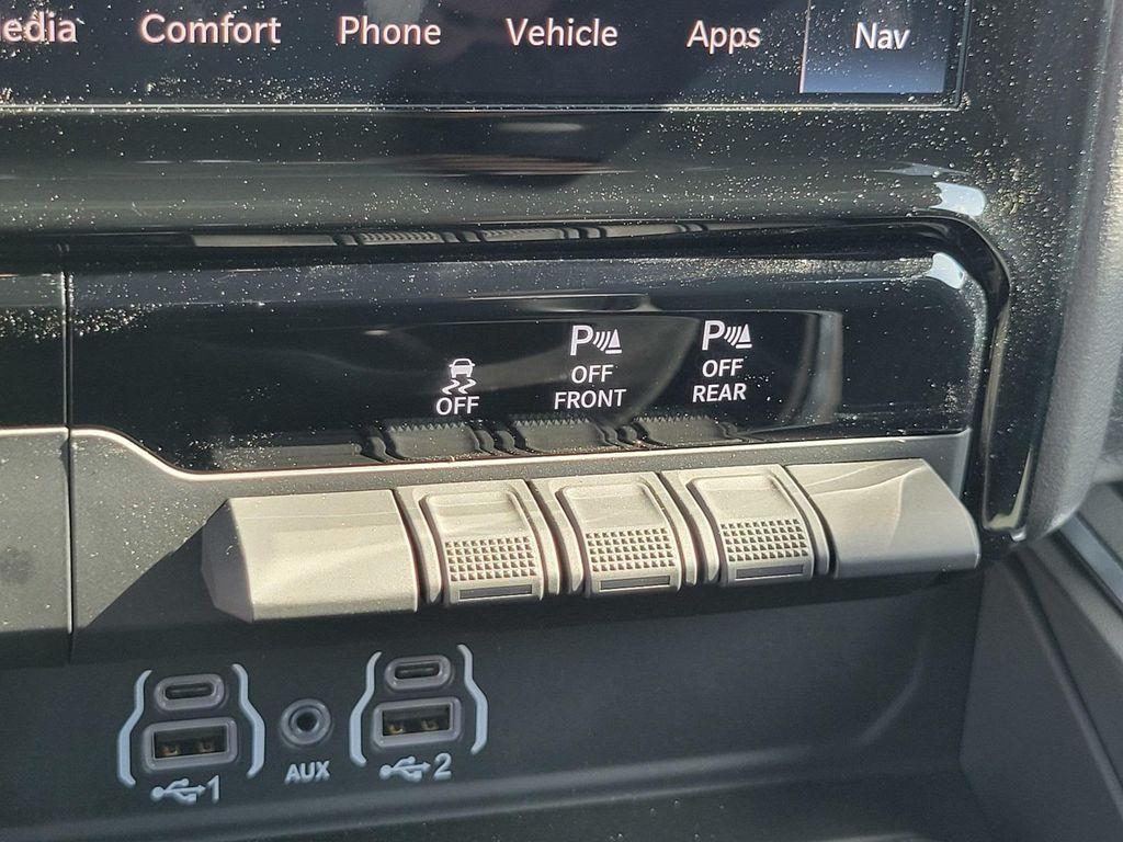 new 2025 Ram 1500 car, priced at $52,950