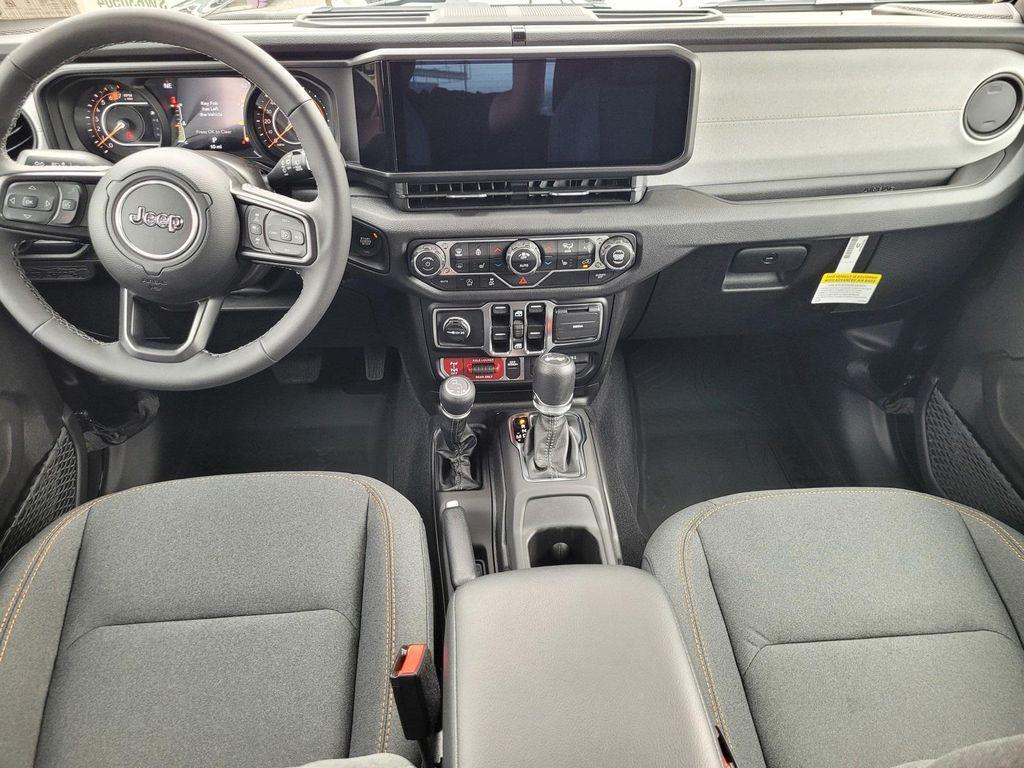 new 2025 Jeep Wrangler car, priced at $53,425