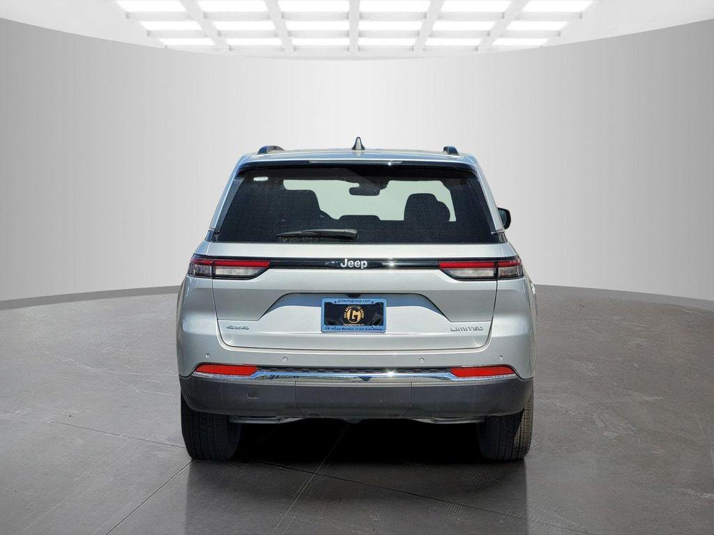 new 2025 Jeep Grand Cherokee car, priced at $45,560