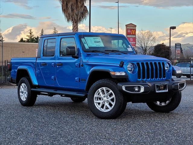 new 2023 Jeep Gladiator car, priced at $44,382