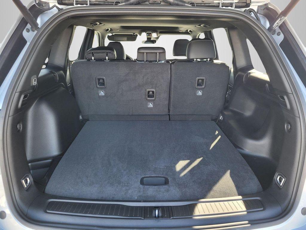 new 2025 Jeep Grand Cherokee car, priced at $42,950