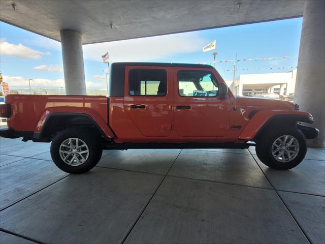 new 2023 Jeep Gladiator car, priced at $45,223