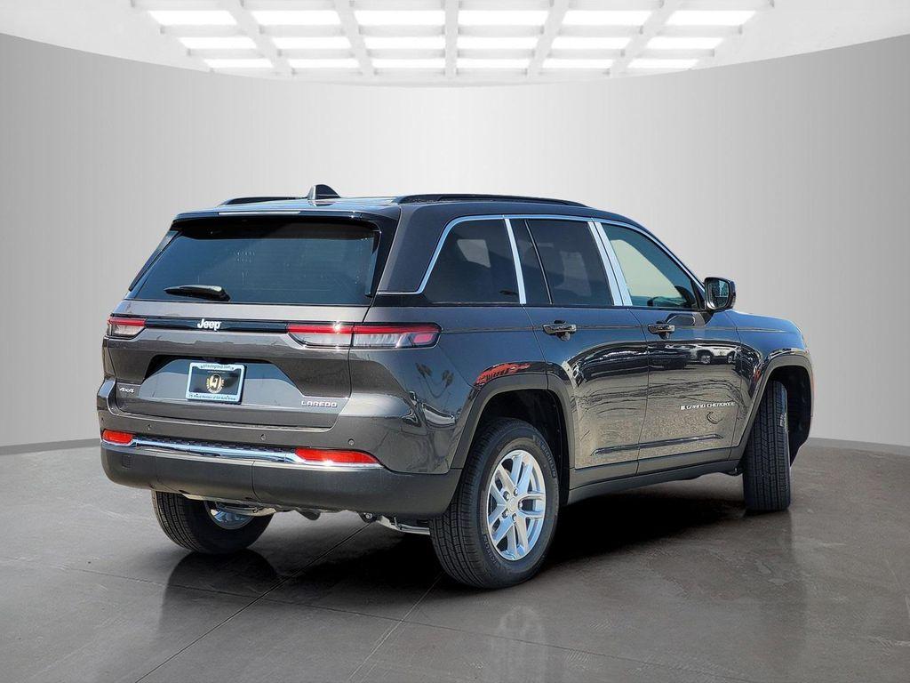 new 2025 Jeep Grand Cherokee car, priced at $39,920