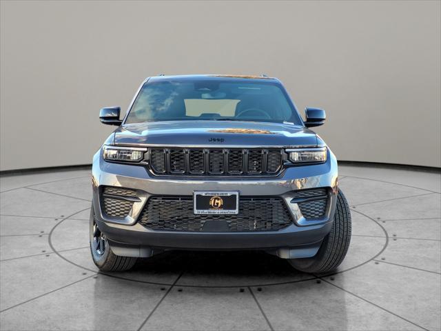 new 2025 Jeep Grand Cherokee car, priced at $43,944