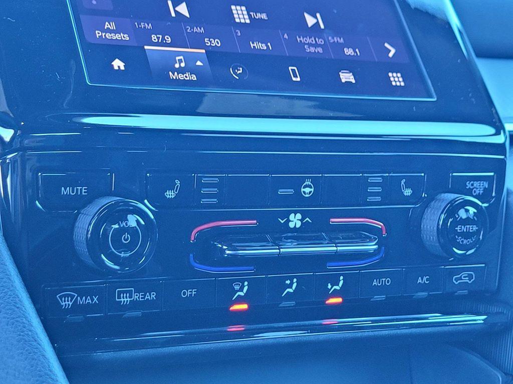 new 2025 Jeep Grand Cherokee car, priced at $40,745