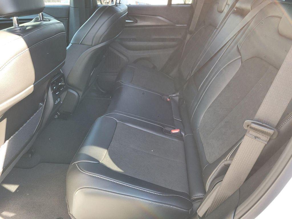 new 2025 Jeep Grand Cherokee car, priced at $40,745