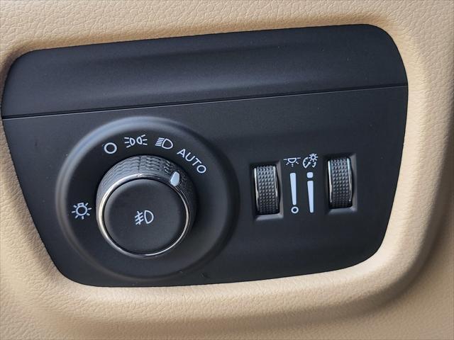 new 2025 Jeep Grand Cherokee car, priced at $53,730