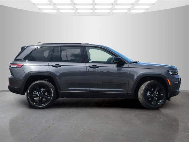 new 2025 Jeep Grand Cherokee car, priced at $53,730