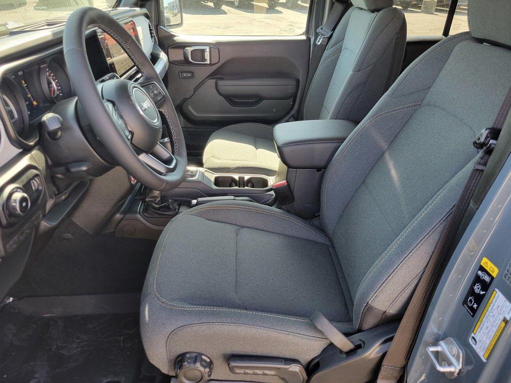 new 2025 Jeep Wrangler car, priced at $53,425