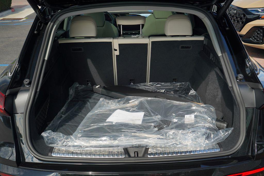 new 2025 Audi Q5 car, priced at $64,040