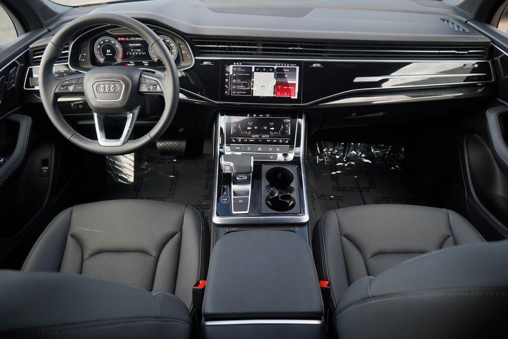 new 2025 Audi Q7 car, priced at $72,360