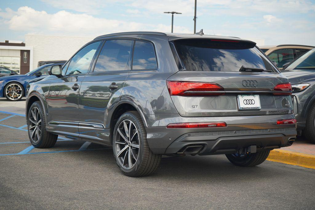 new 2025 Audi Q7 car, priced at $72,360