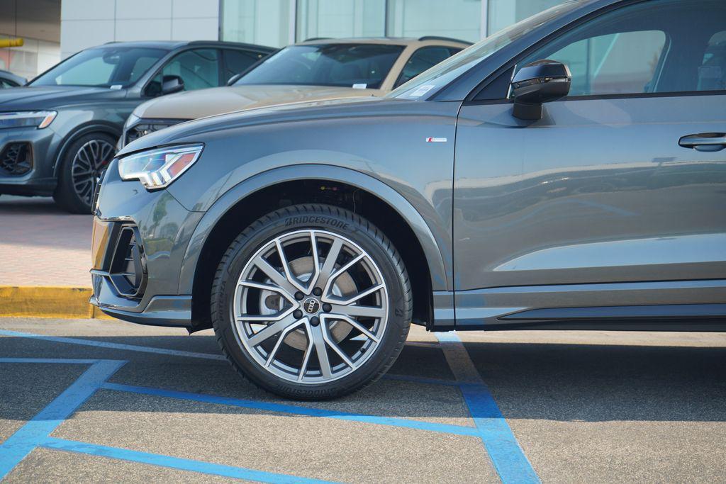 new 2025 Audi Q3 car, priced at $47,995