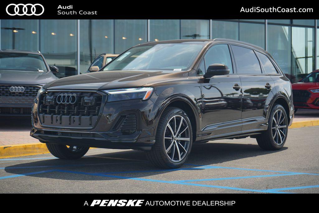 new 2025 Audi Q7 car, priced at $69,770