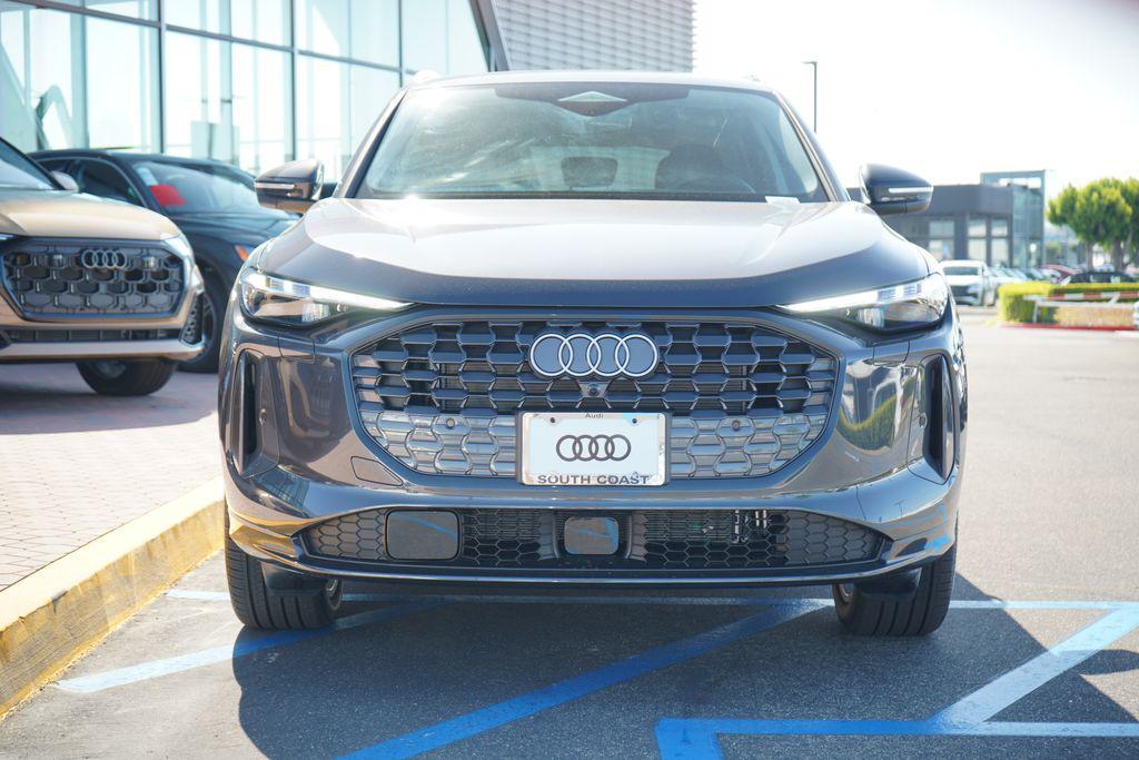 new 2025 Audi Q5 car, priced at $59,685