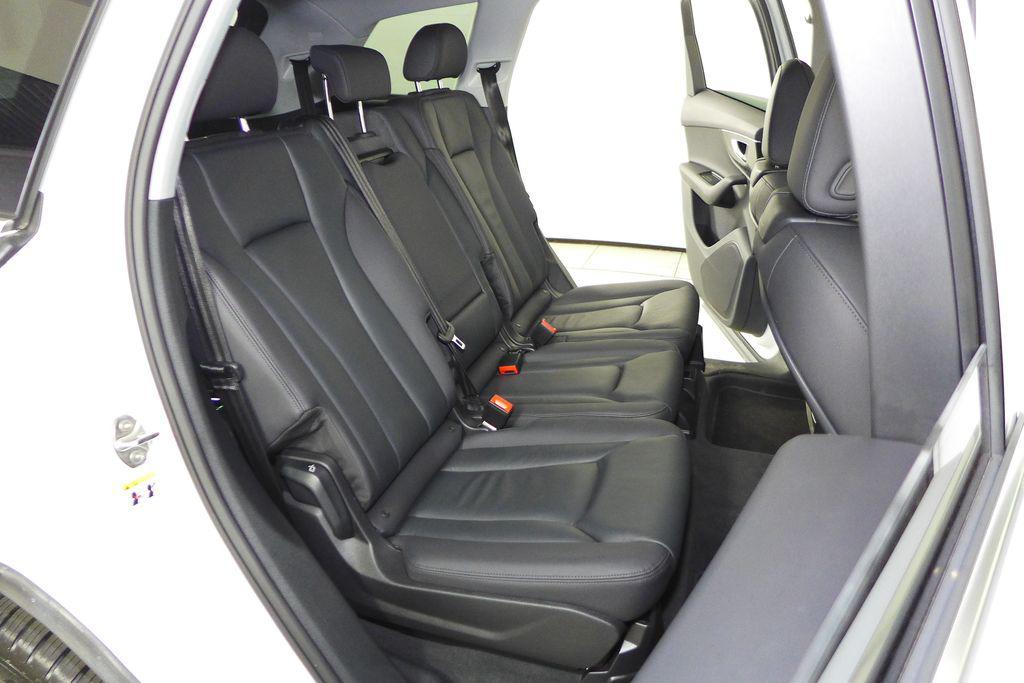 used 2023 Audi Q7 car, priced at $37,998