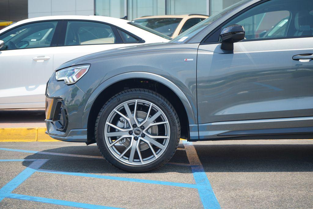 new 2025 Audi Q3 car, priced at $47,905