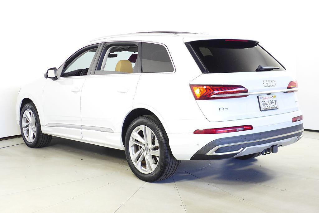 used 2021 Audi Q7 car, priced at $26,998