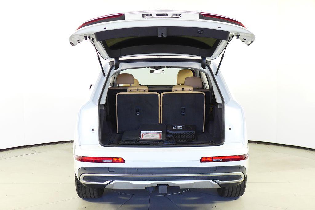 used 2021 Audi Q7 car, priced at $26,998