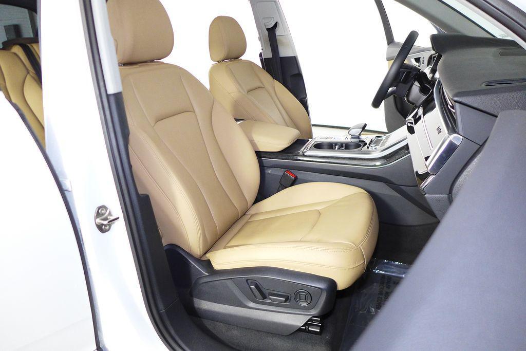 used 2021 Audi Q7 car, priced at $26,998