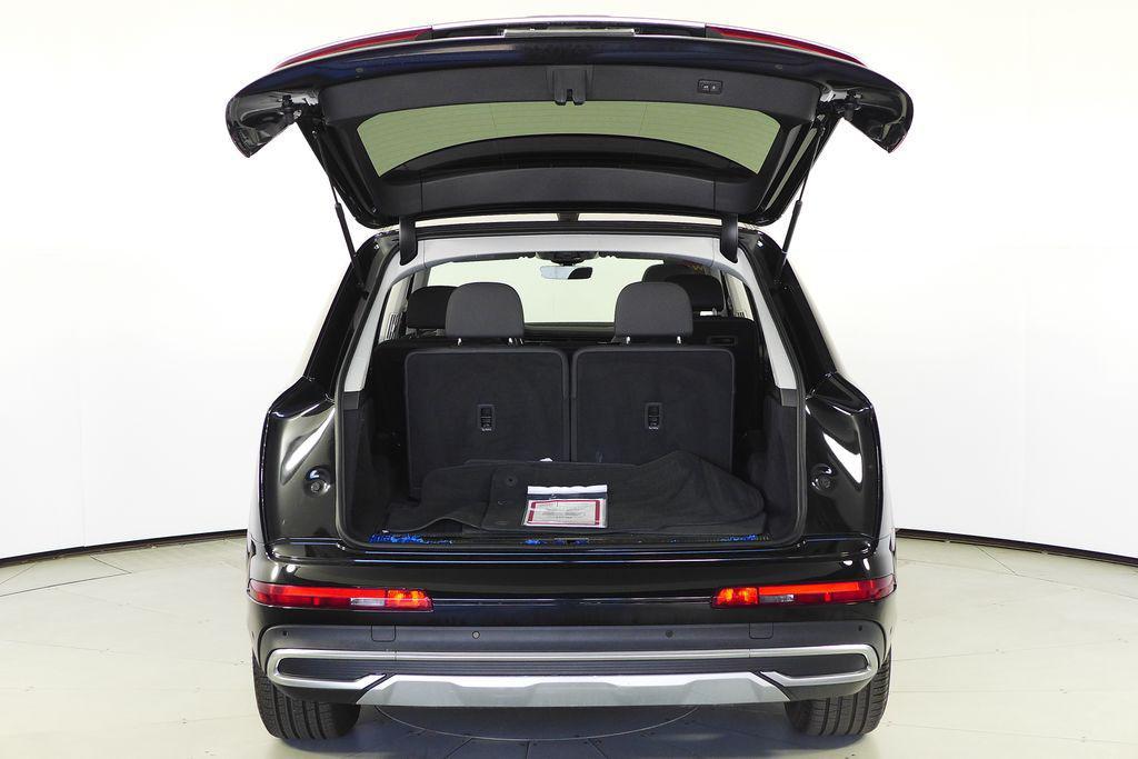 used 2022 Audi Q7 car, priced at $31,998