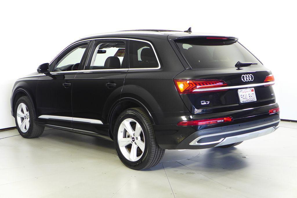 used 2022 Audi Q7 car, priced at $31,998