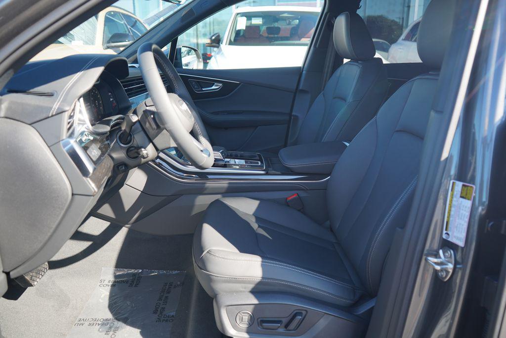 new 2026 Audi Q7 car, priced at $71,485