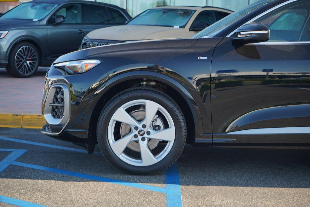 new 2025 Audi Q5 Sportback car, priced at $66,615