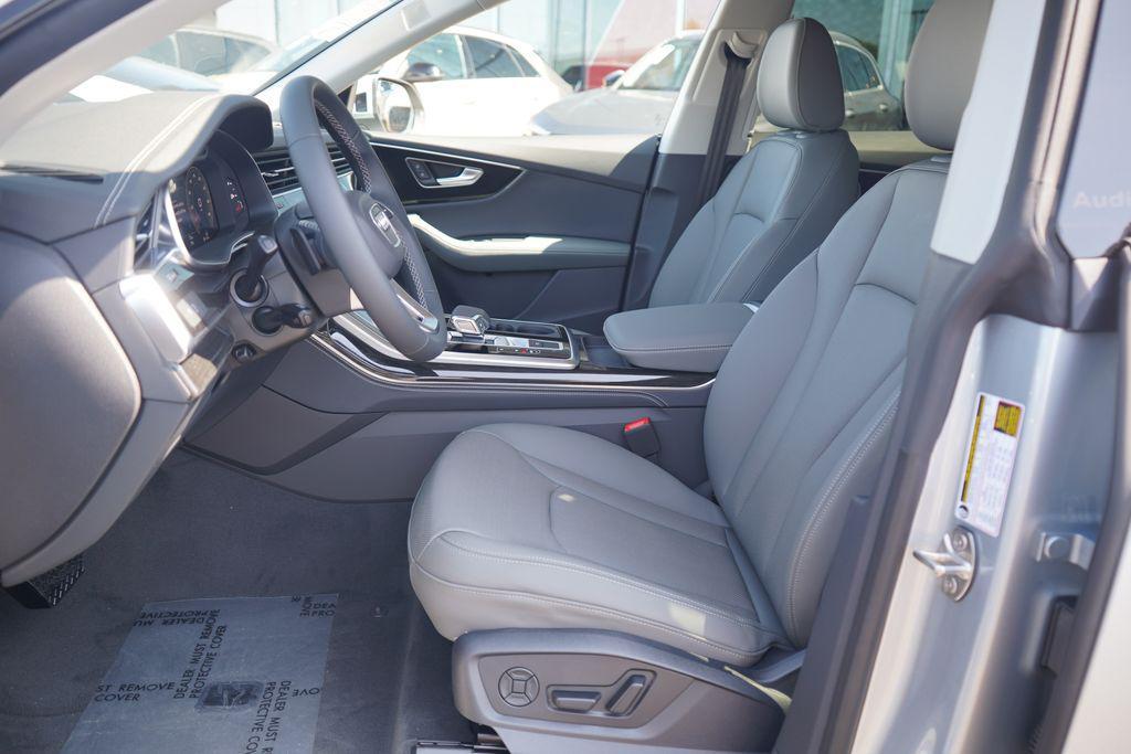 new 2025 Audi Q8 car, priced at $84,925