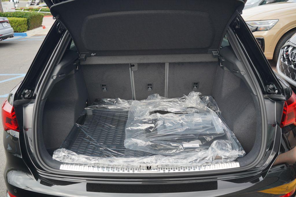 new 2025 Audi Q3 car, priced at $45,975