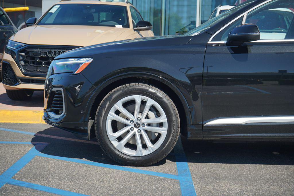 new 2026 Audi Q7 car, priced at $77,120