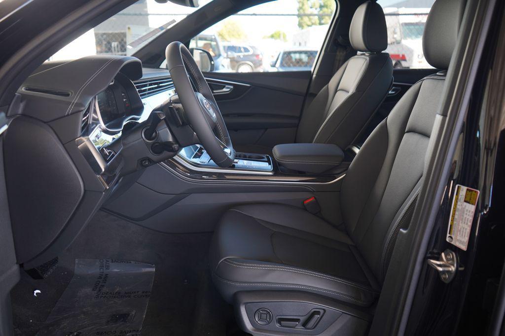 new 2026 Audi Q7 car, priced at $77,120