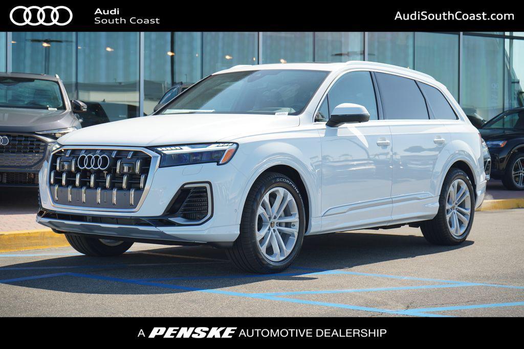 new 2025 Audi Q7 car, priced at $82,620