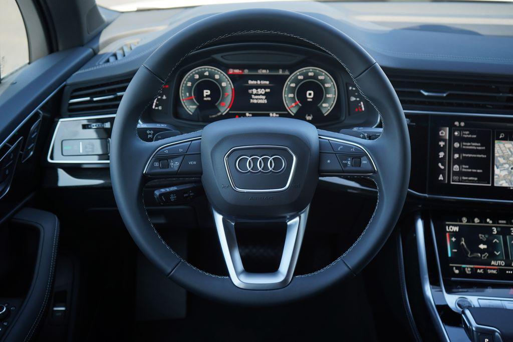 new 2025 Audi Q7 car, priced at $82,620