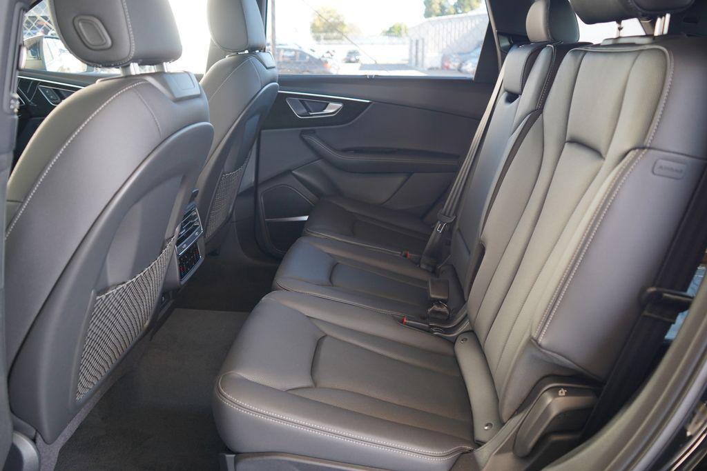 new 2026 Audi Q7 car, priced at $78,220
