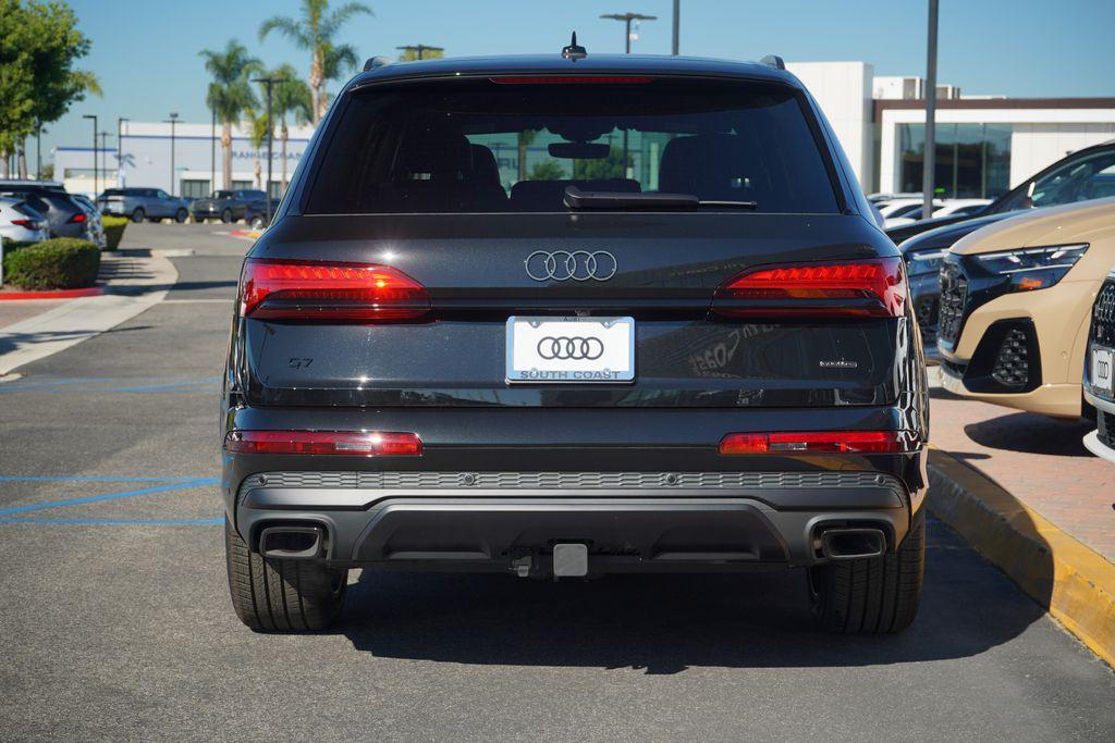 new 2026 Audi Q7 car, priced at $78,220