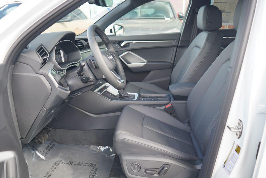 new 2025 Audi Q3 car, priced at $43,670