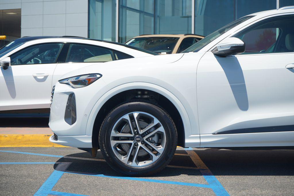new 2025 Audi Q5 car, priced at $57,950