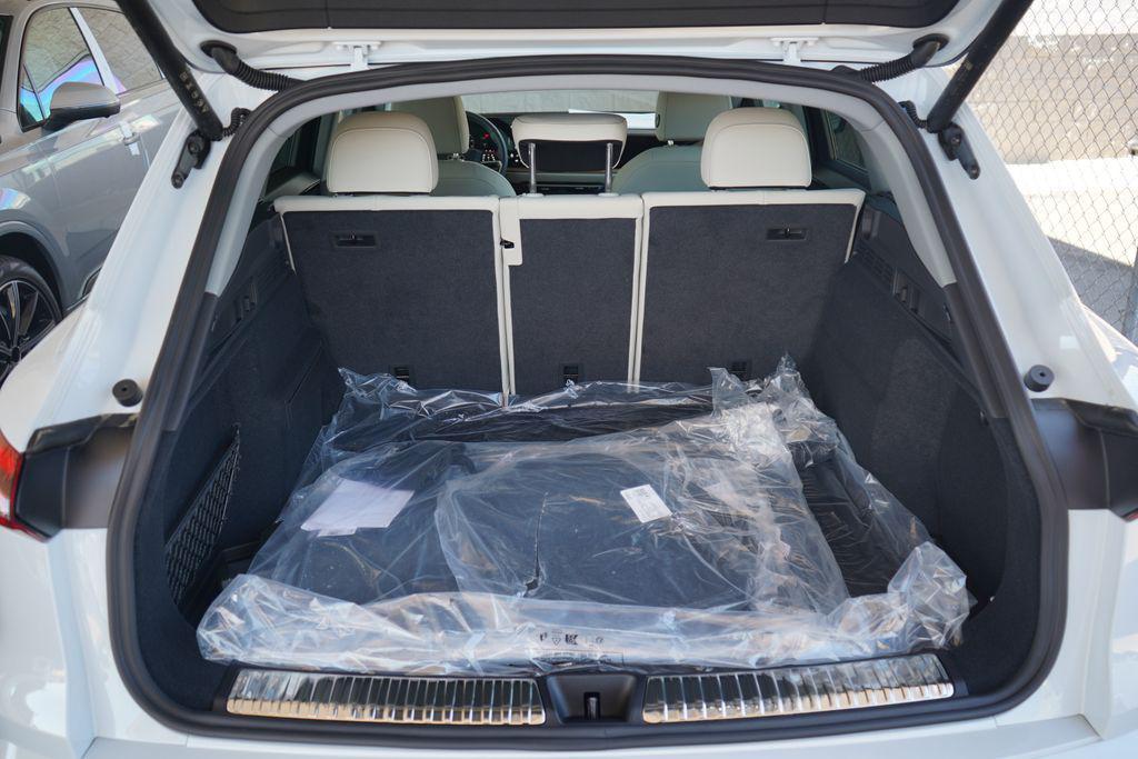 new 2025 Audi Q5 car, priced at $57,950
