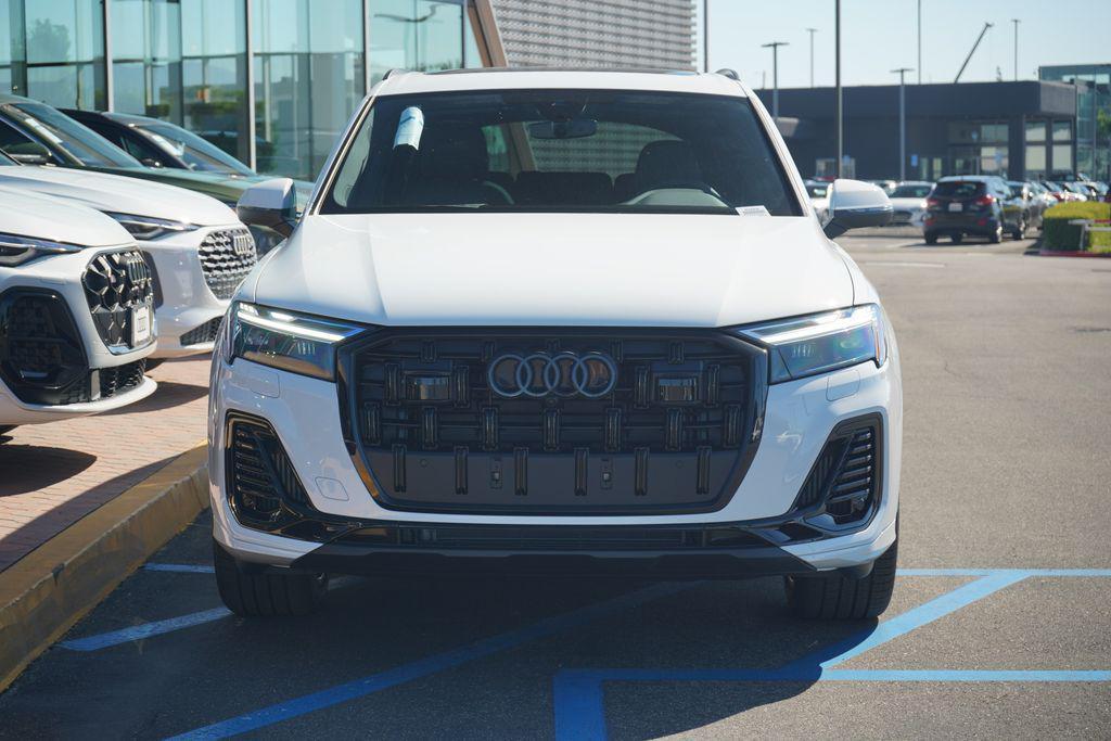 new 2026 Audi Q7 car, priced at $78,220