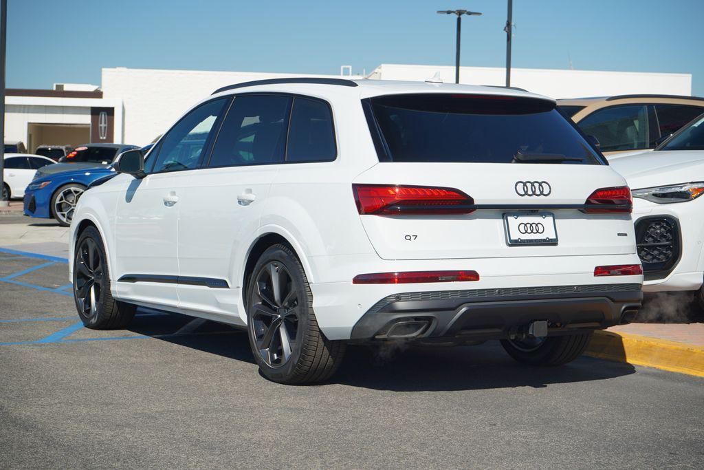 new 2026 Audi Q7 car, priced at $78,220