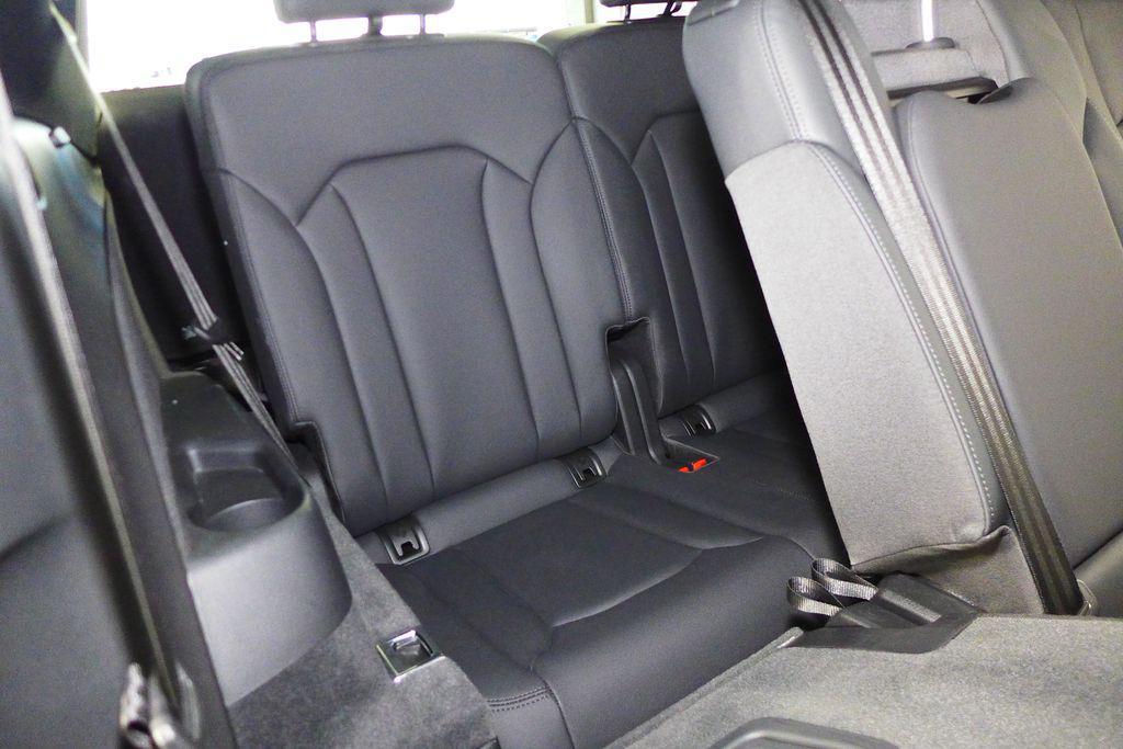 used 2022 Audi Q7 car, priced at $33,998