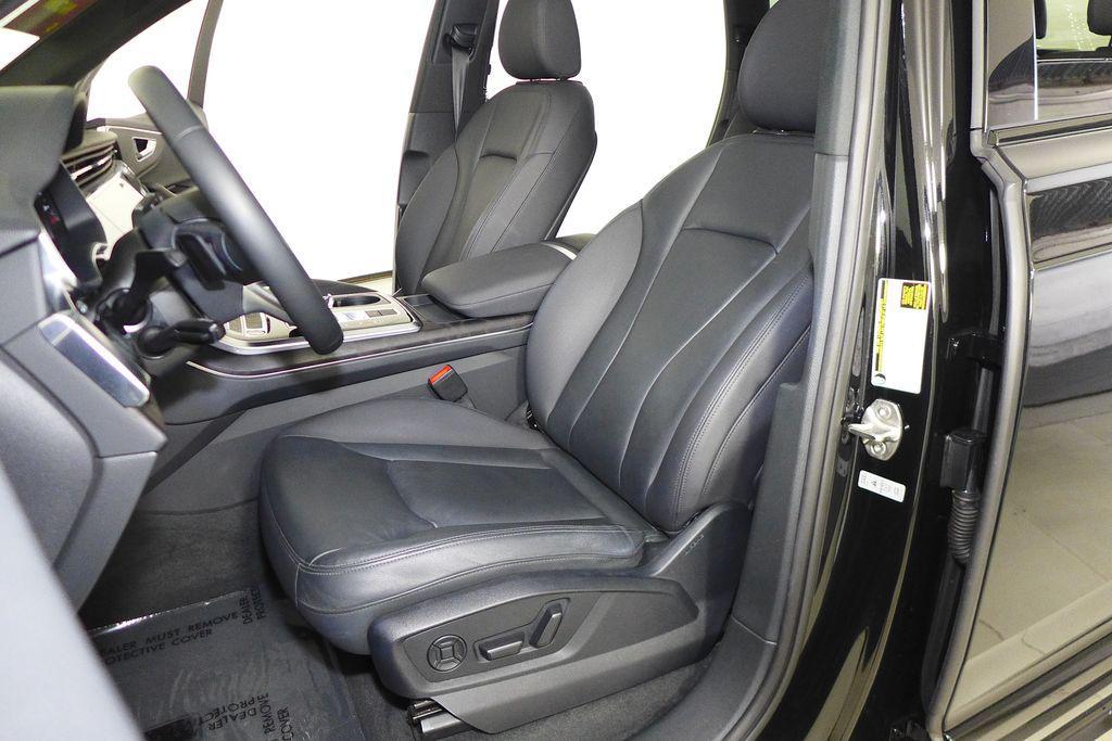 used 2022 Audi Q7 car, priced at $33,998