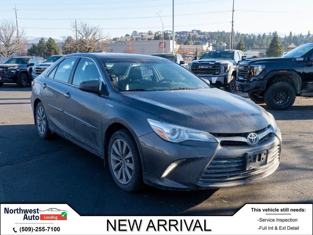 used 2015 Toyota Camry Hybrid car, priced at $9,995