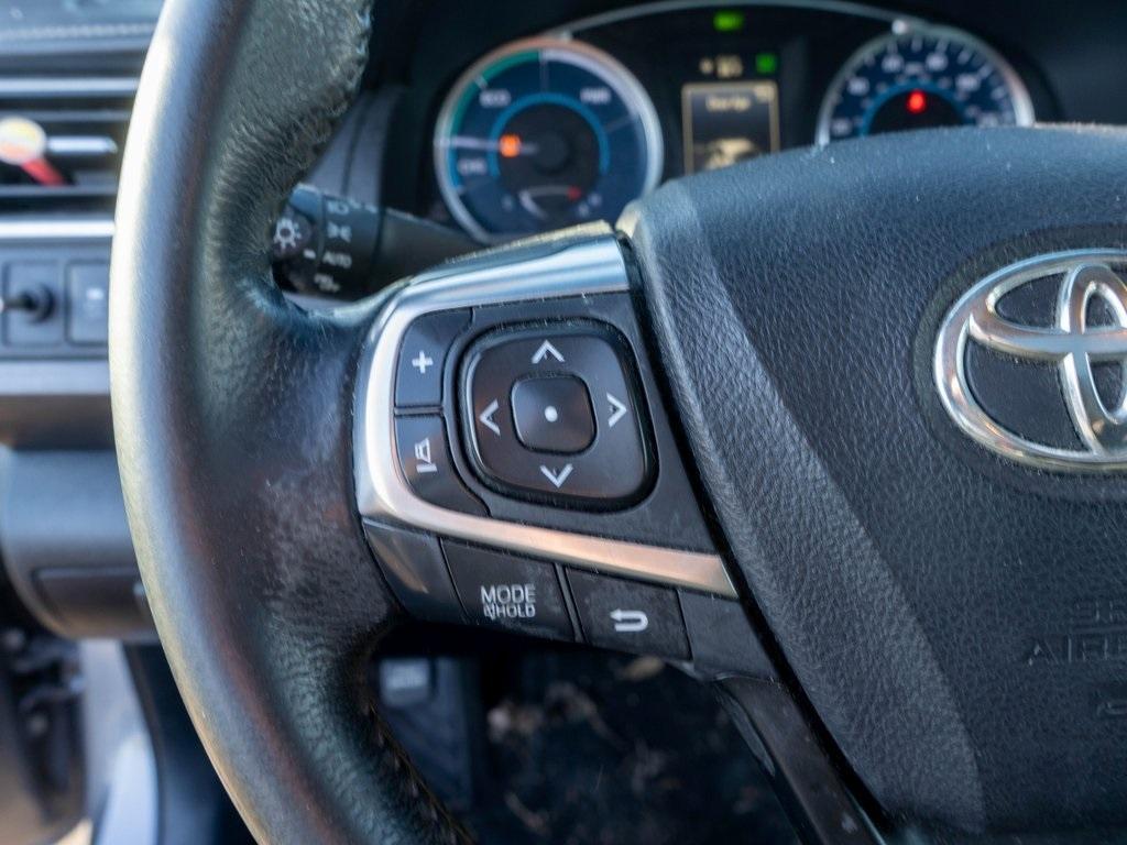 used 2015 Toyota Camry Hybrid car, priced at $9,995