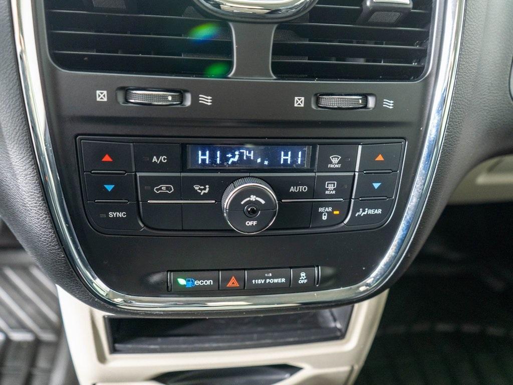 used 2014 Chrysler Town & Country car, priced at $8,994