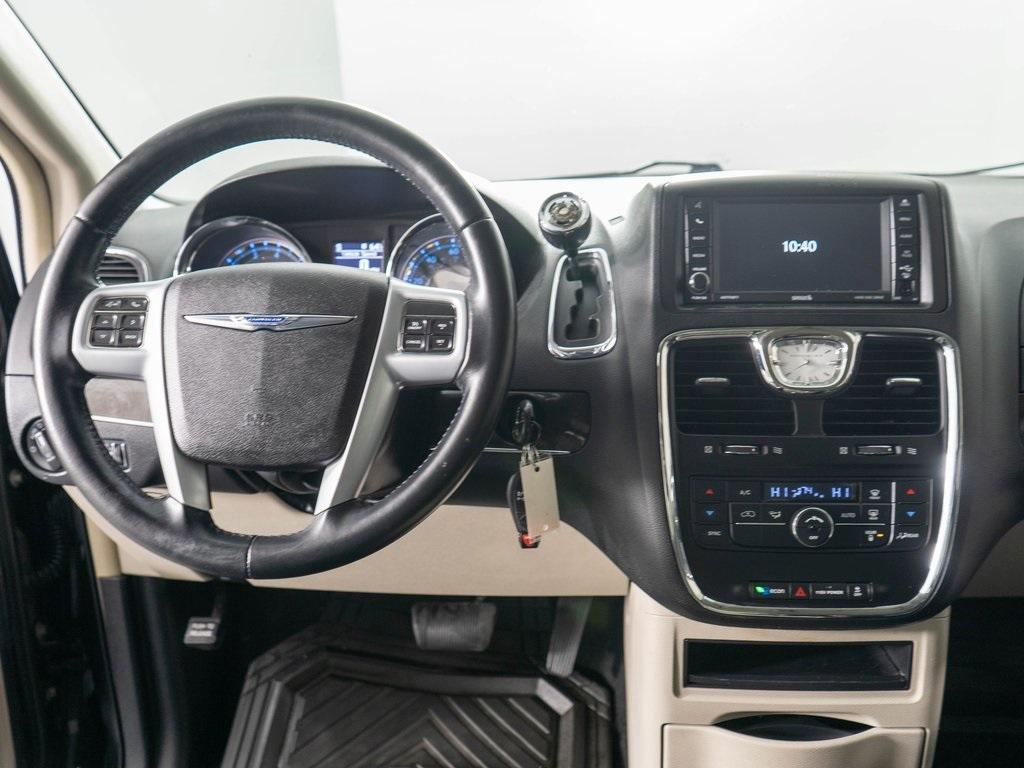 used 2014 Chrysler Town & Country car, priced at $8,994
